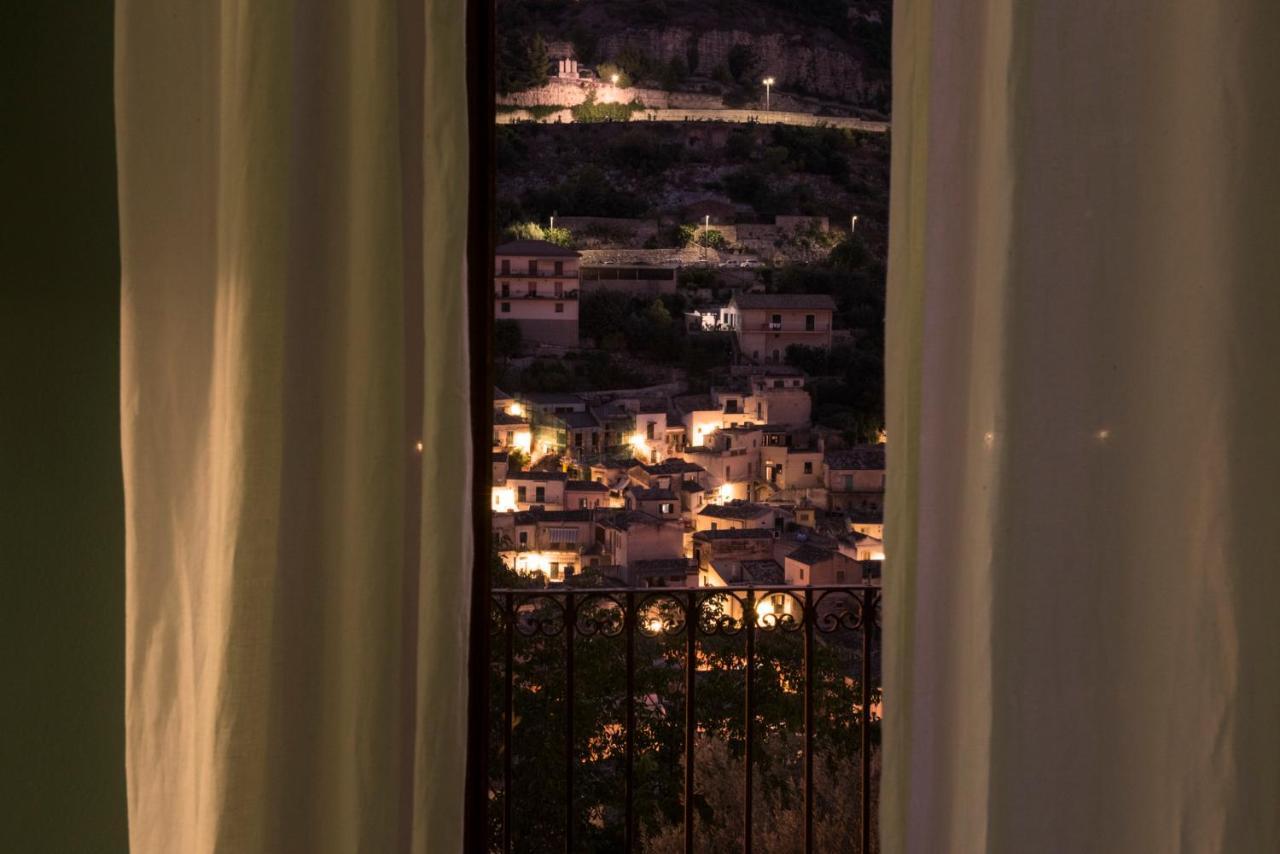 Le Stanze Del Cioccolato Bed & Breakfast Modica Dış mekan fotoğraf