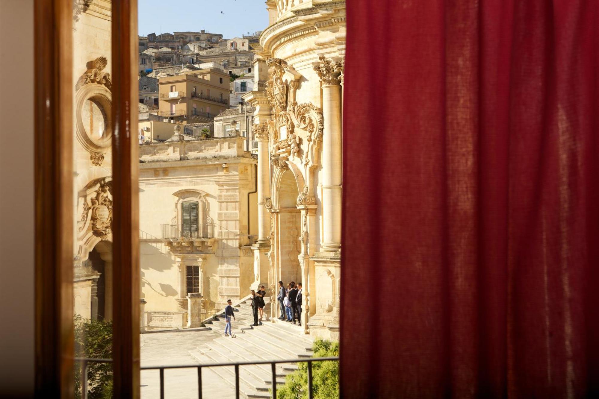 Le Stanze Del Cioccolato Bed & Breakfast Modica Dış mekan fotoğraf